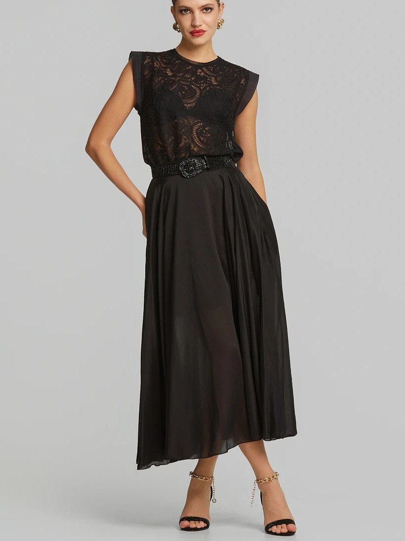 Μπλούζα αμάνικη από δαντέλα Black Lynne