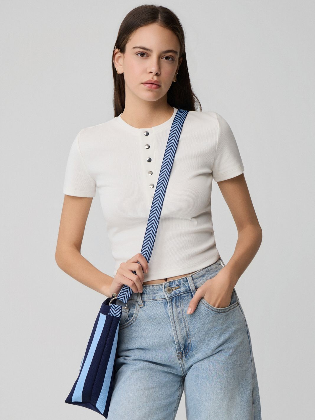 Τόπ ρίμπ με μεταλλικά κουμπιά White Fullah sugah