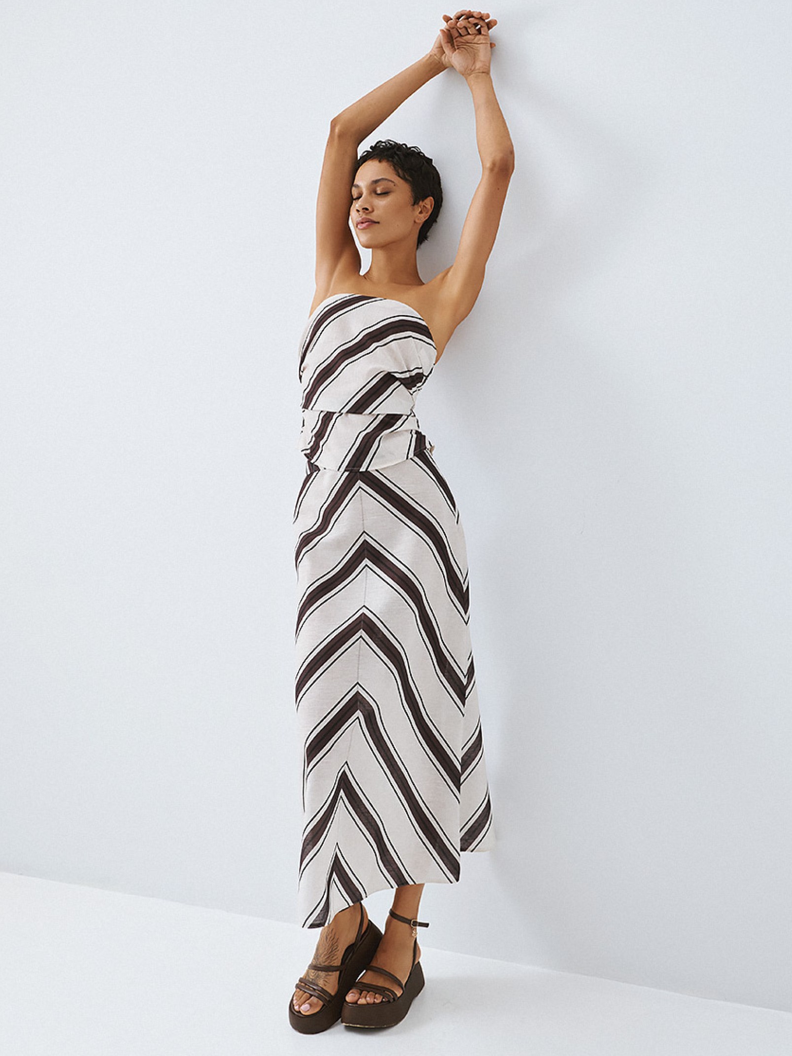 Τόπ ριγέ στράπλες με σούρα Brown Access