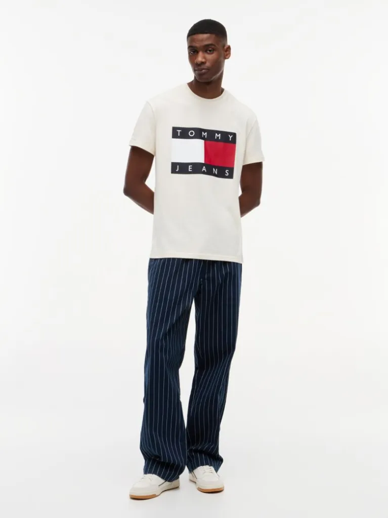 Μπλούζα με κοντό μανίκι TJM Big flag White Calico Tommy jeans