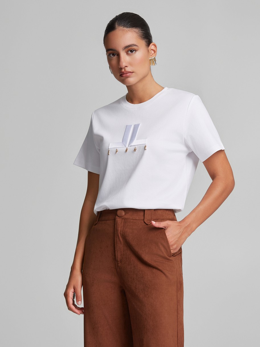 Μπλούζα με logo κέντημα και μεταλλικά charms White Lynne