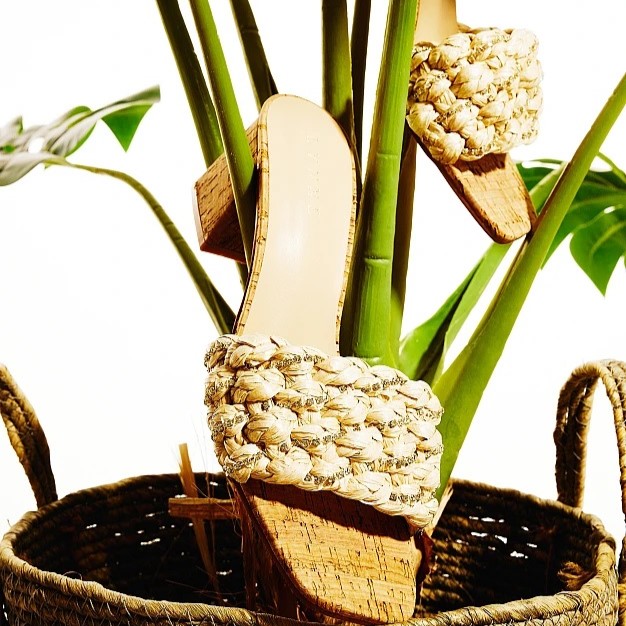 Mules πλεκτά από ψάθα και φελλό Natural Lynne