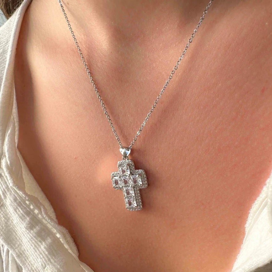 Steel cross with silver plated chain and white crystals Silver Elephantina