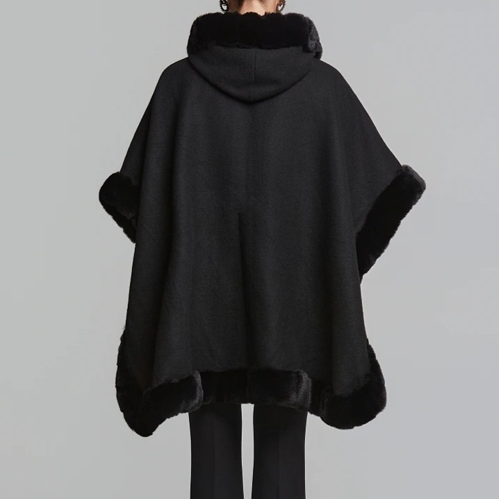 Cape with faux fur details Black Lynne