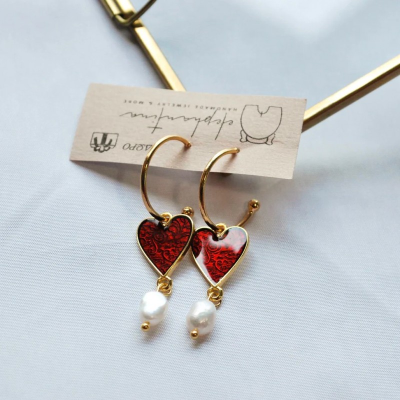 Earrings heart with enamel and pearls Elephantina