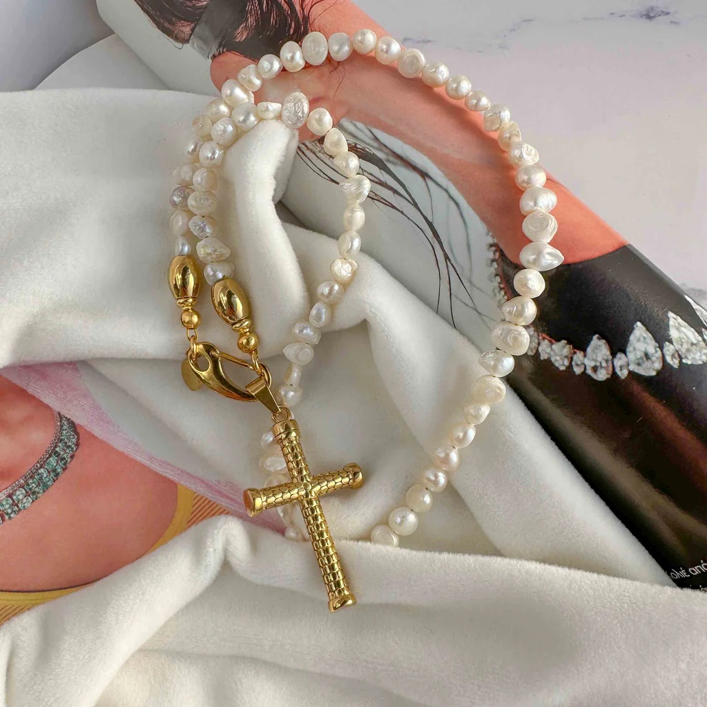 Κολιέ εκλεπτυσμένος σταυρός με ασύμμετρα μαργαριτάρια Golden Elephantina