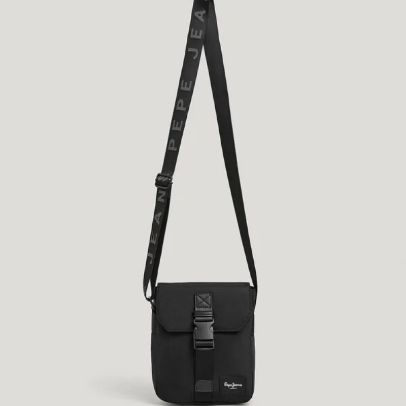 Τσαντάκι ανδρικό reporter Gus Black Pepe jeans