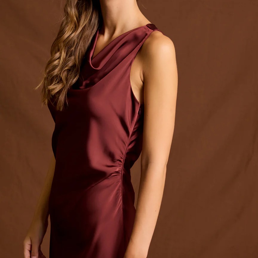 Φόρεμα μάξι σατέν Avielle Cherry Enzzo	