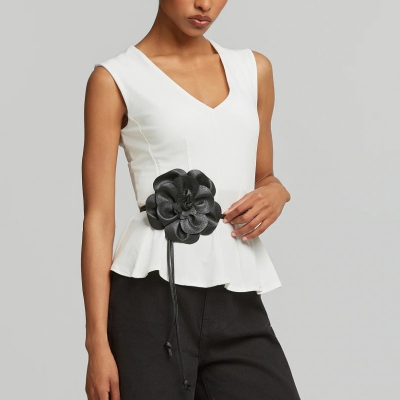 Μπλούζα αμάνικη v-neck White Lynne