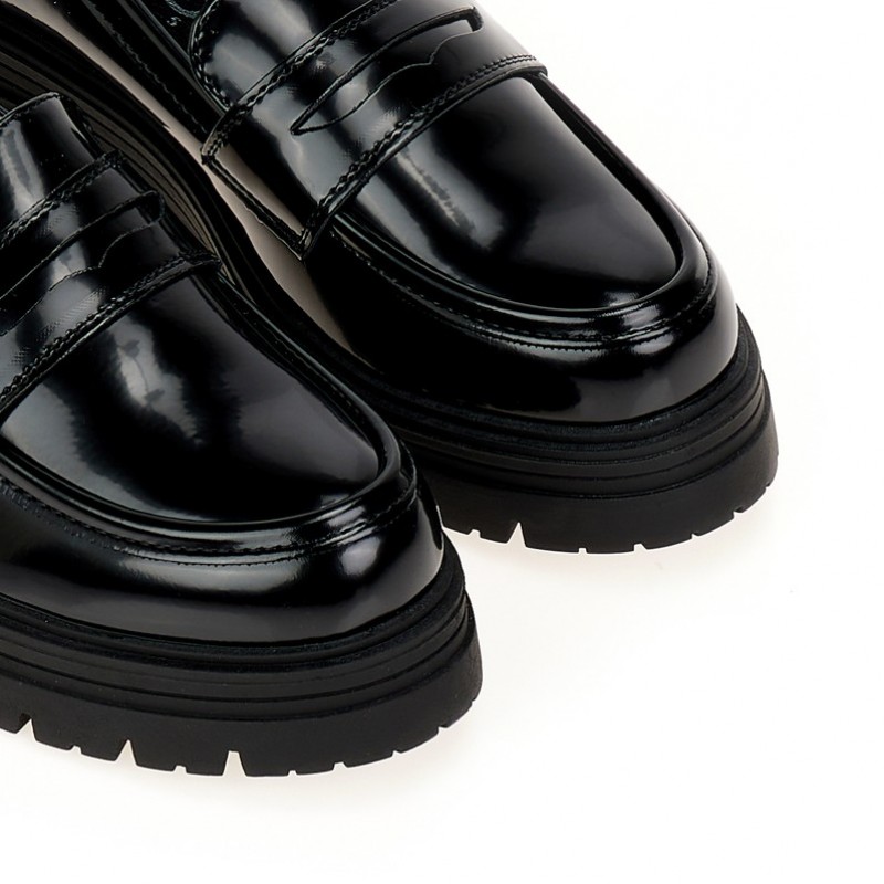 Oxfords μαύρα δερματίνη Black Tsoukalas 