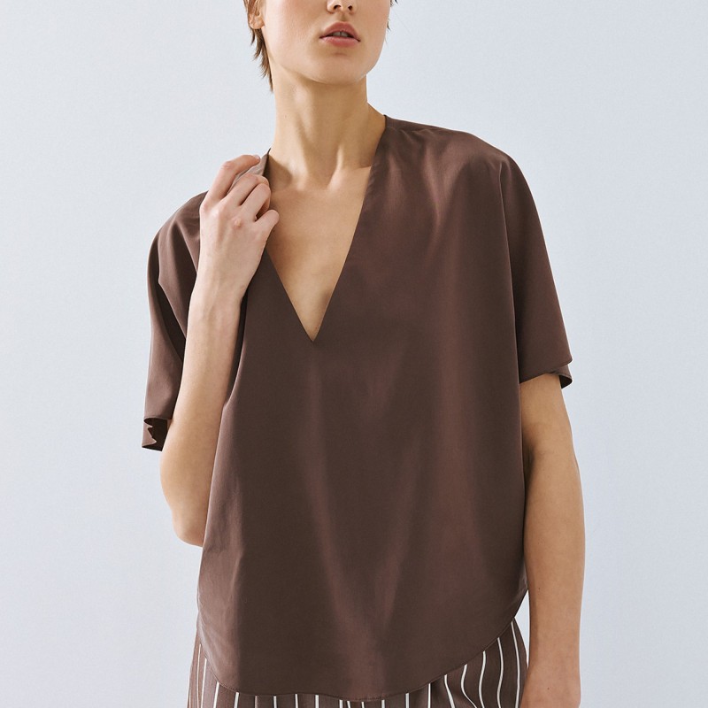 Μπλούζα με κοντό μανίκι με V λαιμόκοψη Brown Access