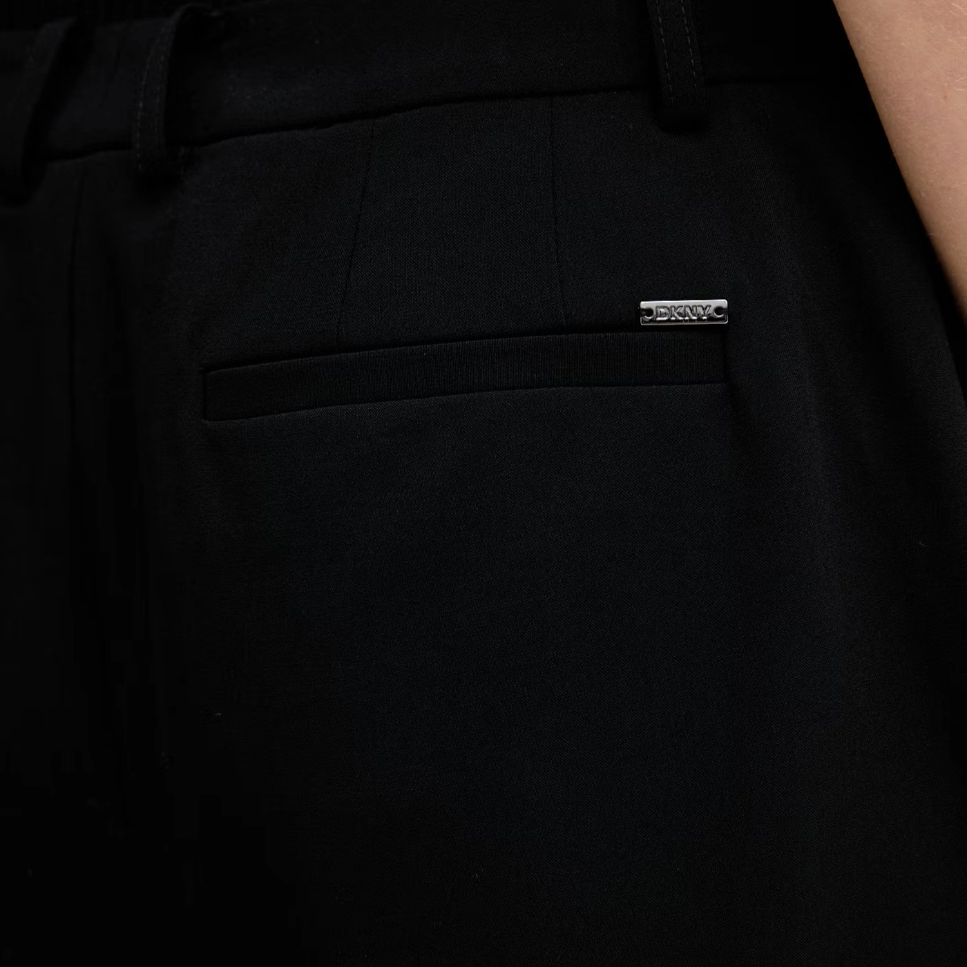 Παντελόνι με φαρδιά μπατζάκια Black DKNY