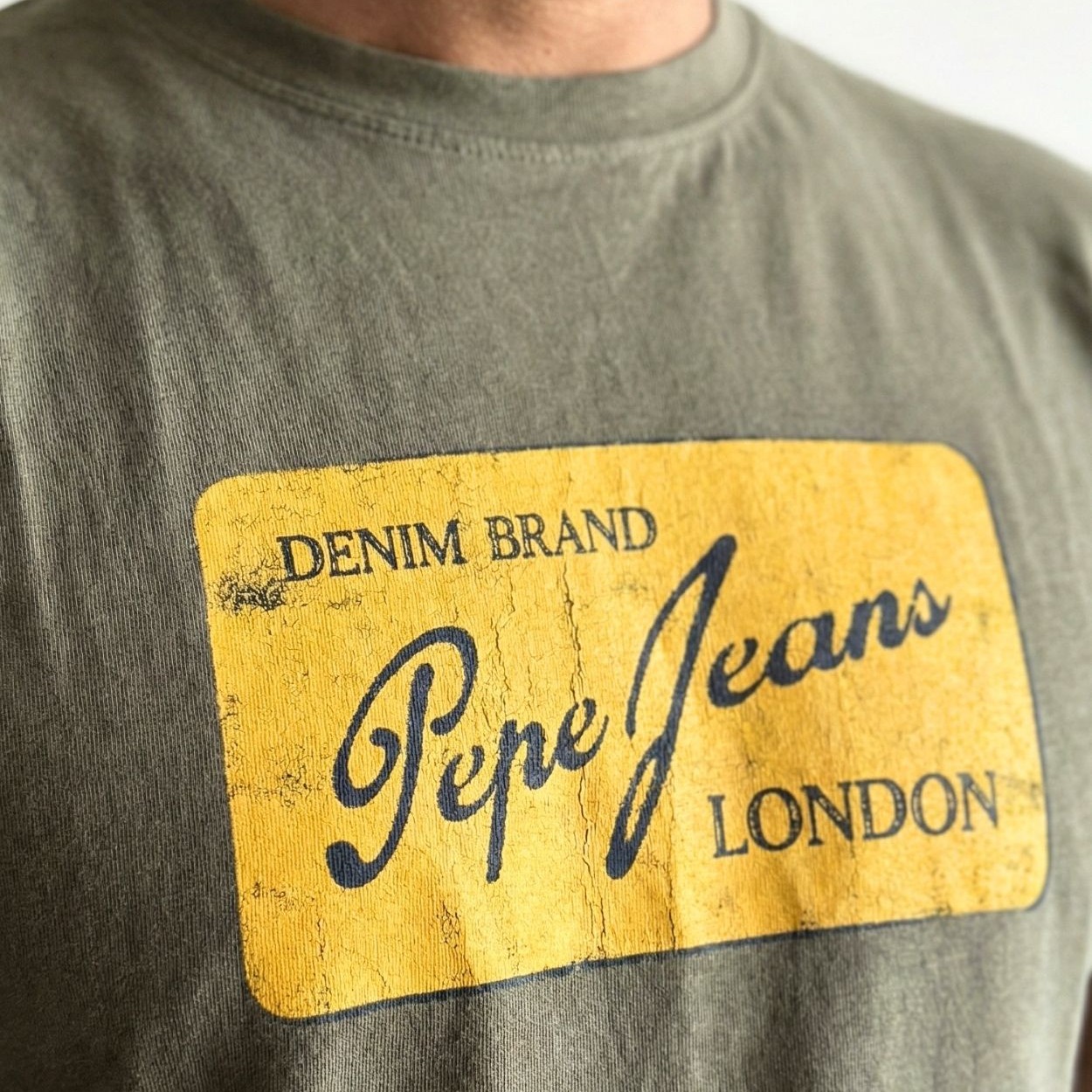 Μπλούζα με κοντό μανίκι Suen Olive Pepe jeans